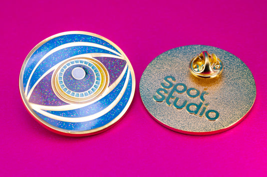 Golden Gaze: Vibrant Glitter Eye Enamel Pin